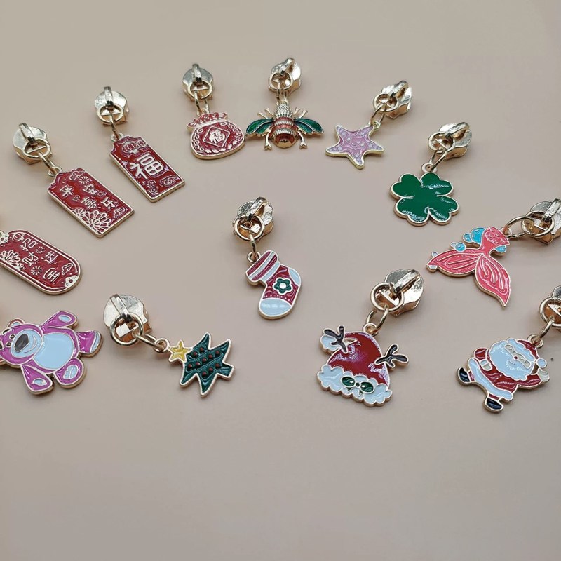 Enamel Cartoon Food Zipper Pulls