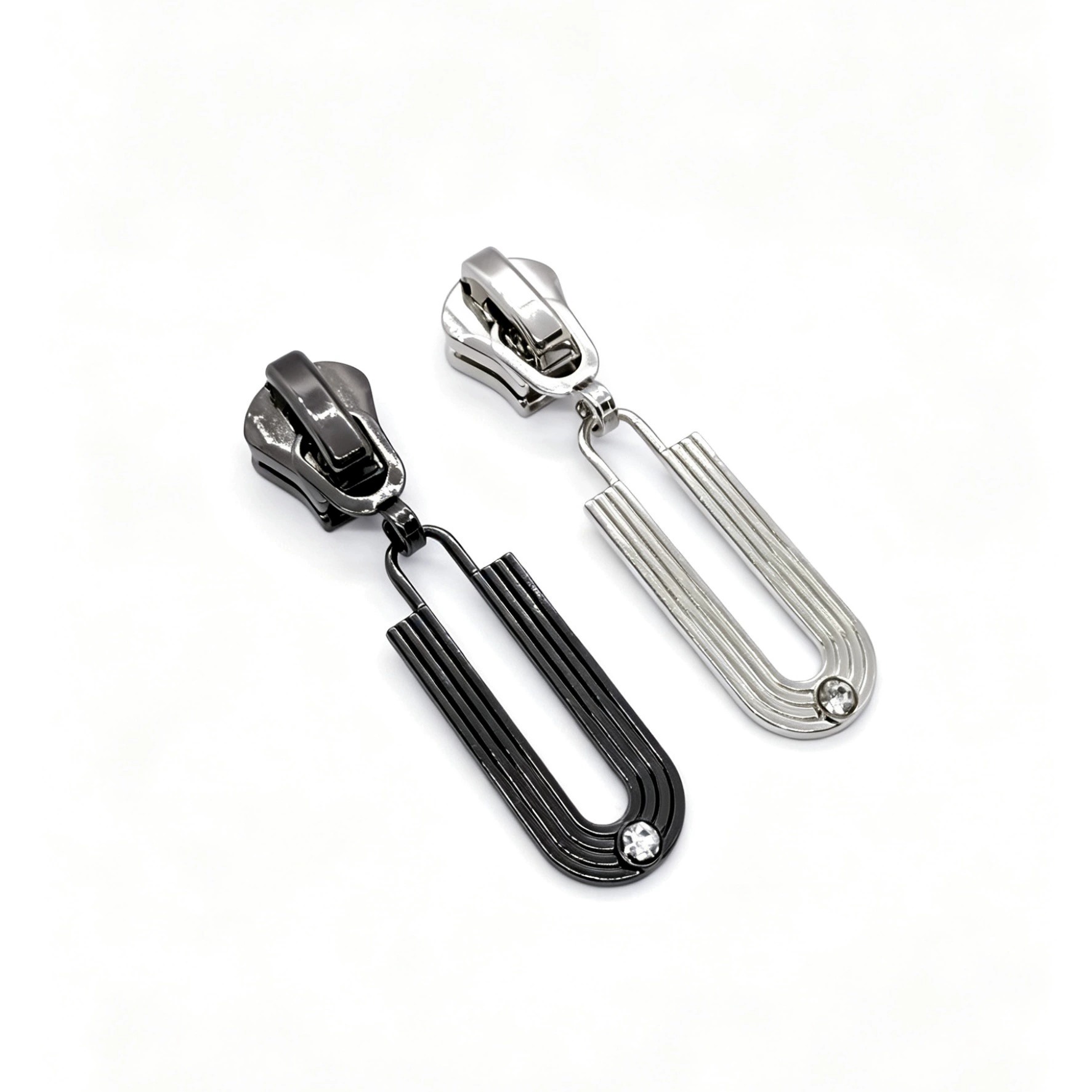 Multi-Line U Shape Single Rhinestone Zipper Pulls