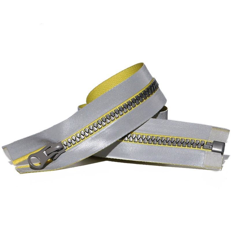Heavy Duty 5# Separating Waterproof Plastic Zipper Reflective Coated Tape Triangle Resin Teeth Zipper for Outdoor Apparel & Cover