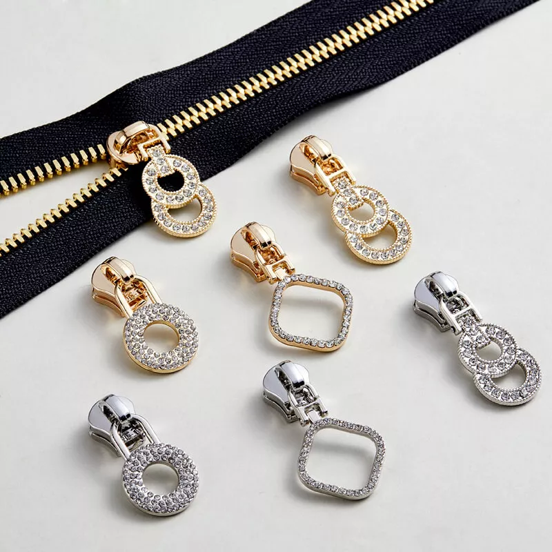 Rhinestone-encrusted Donut Zipper Slider