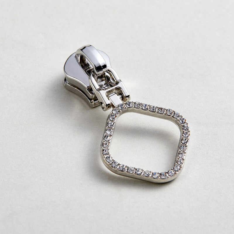Rhinestone-encrusted Donut Zipper Slider